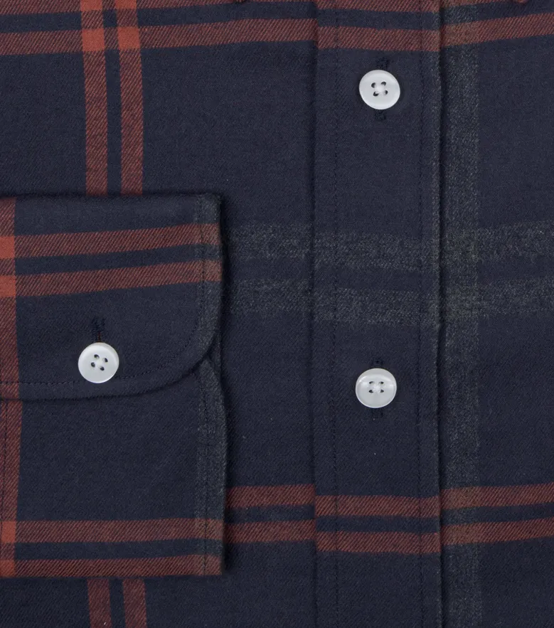 Chemise en flanelle légère et douce